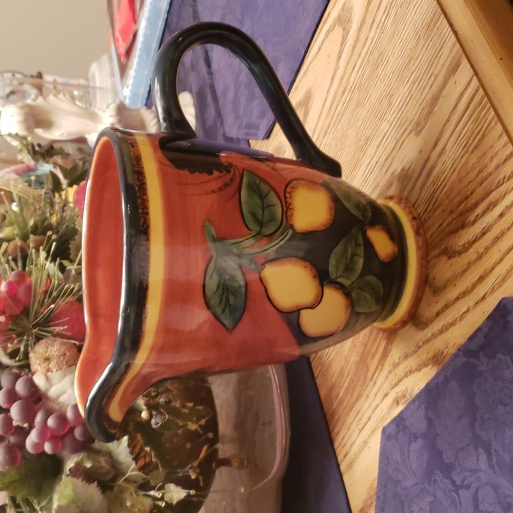 Lemoncello Pitcher 🍋 - Picture 11 of 12